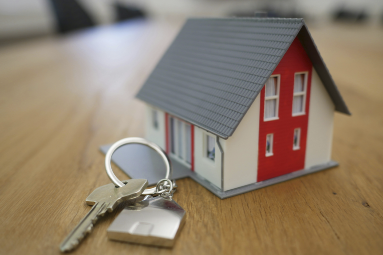 EINMUEBLES es la Inmobiliaria para vender mi casa